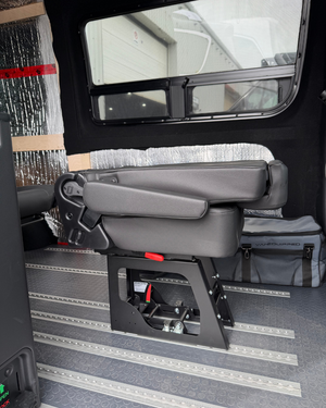 Banquette siège simple VKTR pour Sprinter/Transit/Promaster - VanEquipped